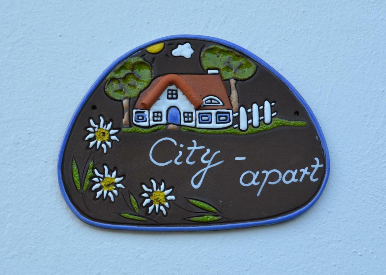 City-Apart Kitzbuehel Apartment Bagian luar foto